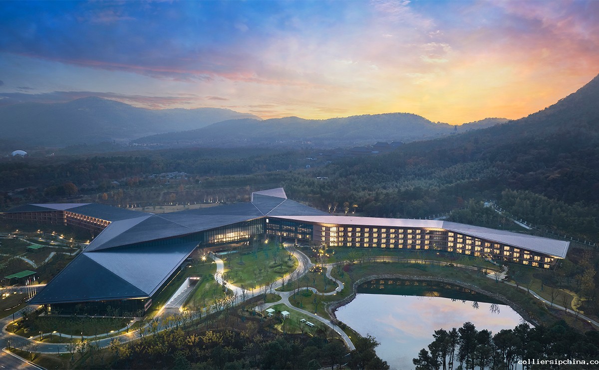 1711589948447181JHog.jpg 2.jpg